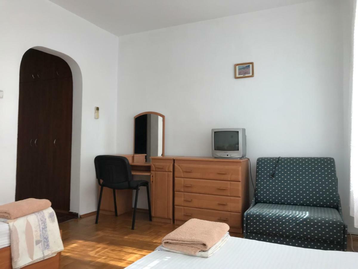 Milena'S House Hotel Burgas Ngoại thất bức ảnh